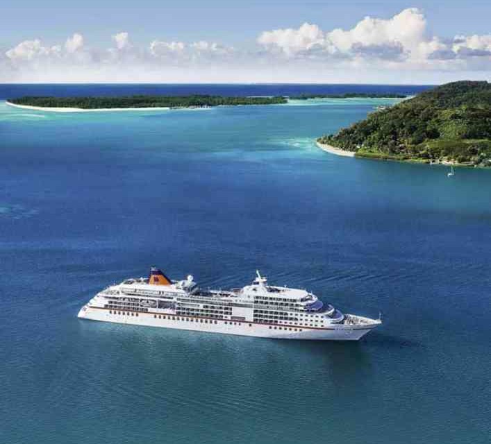 Hapag-Lloyd Cruises: MS EUROPA Katalog 2017/2018