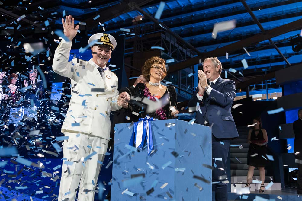 ©Ivan Sarfatti // Kapitän Scala, Sophia Loren und Pierfrancesco Vago feiern die Taufe der MSC Seaside