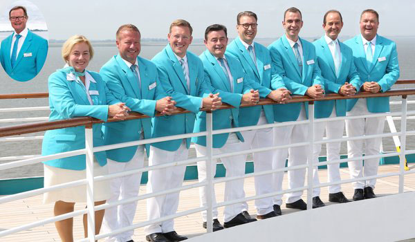 Die PHOENIX-Kreuzfahrtdirektoren wachen über Ihr Wohlbefinden an Bord (von links): Manuela Bzdega, Klaus Gruschka, Steffen Spiegel, Thomas Gleiß, Jörn Hofer, Christoph Schädel, Christian Rippel. Einklinker links: Michael van Oosterhout